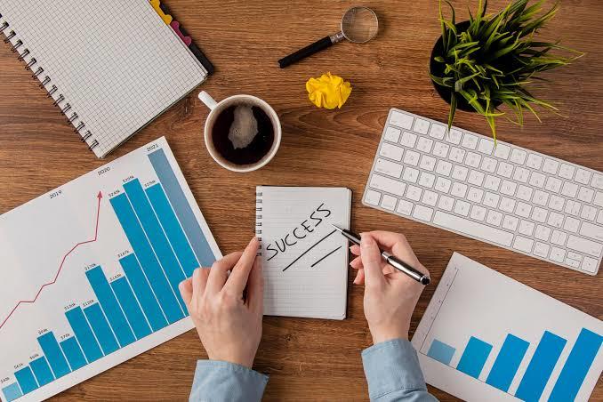 Tech Business: A Complete Guide to Building and Growing